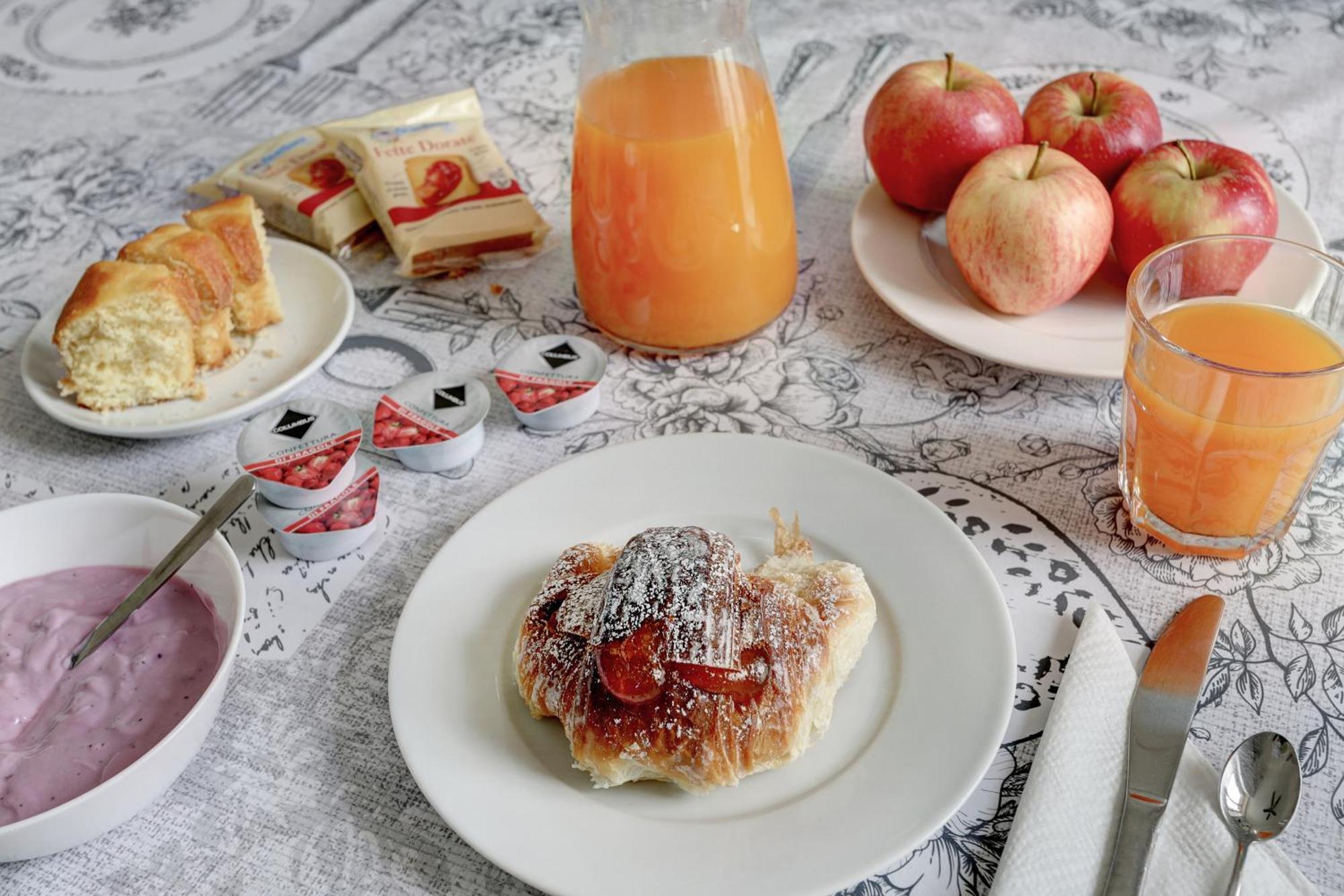 Bed and Breakfast Claudia House Roma Termini Экстерьер фото