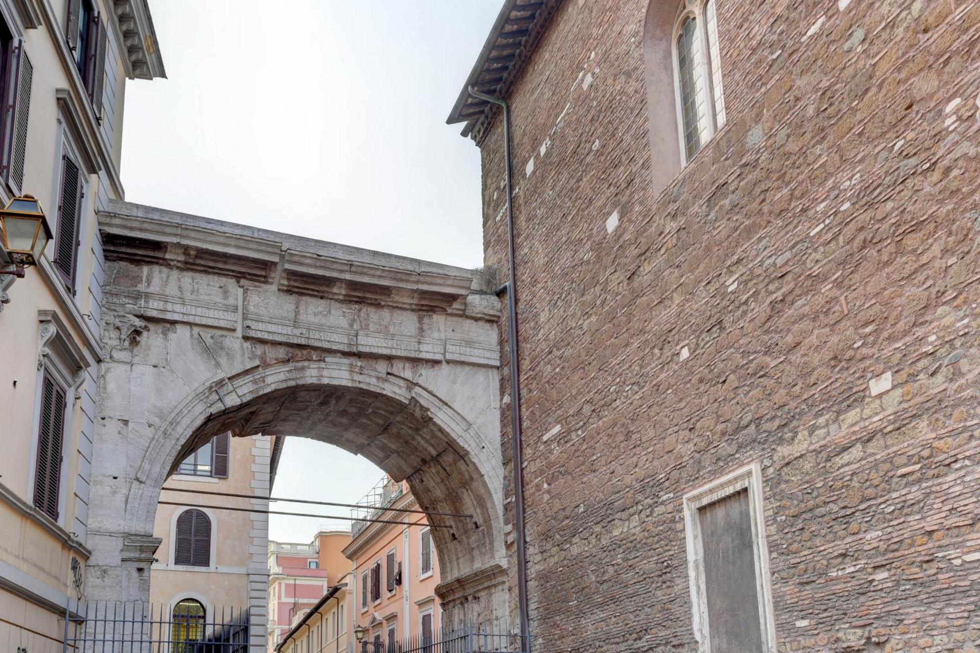 Bed and Breakfast Claudia House Roma Termini Экстерьер фото