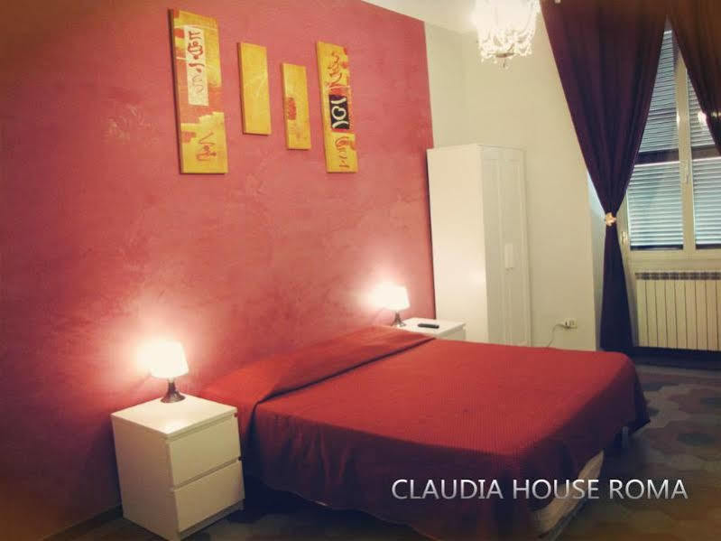 Bed and Breakfast Claudia House Roma Termini Экстерьер фото